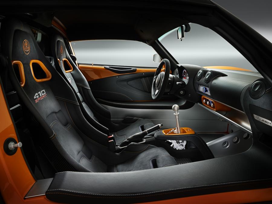 Интерьер Lotus Exige Sport 410 2018 года  (WW) (фото 21 из 32)
